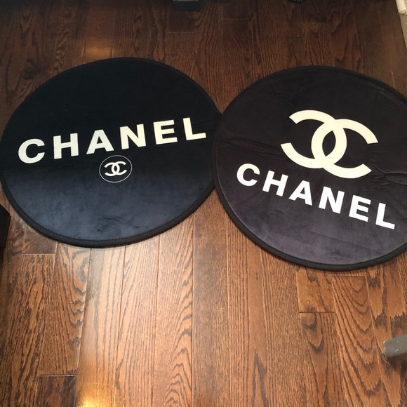 New Black & White Novelty Floor Mats 🤍🖤 - Picture 6 of 14